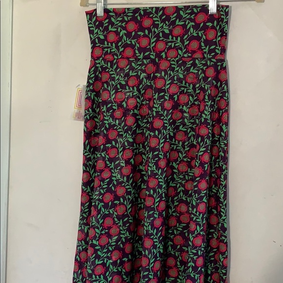 Azure flowy skirt size xsmall - Picture 3 of 3